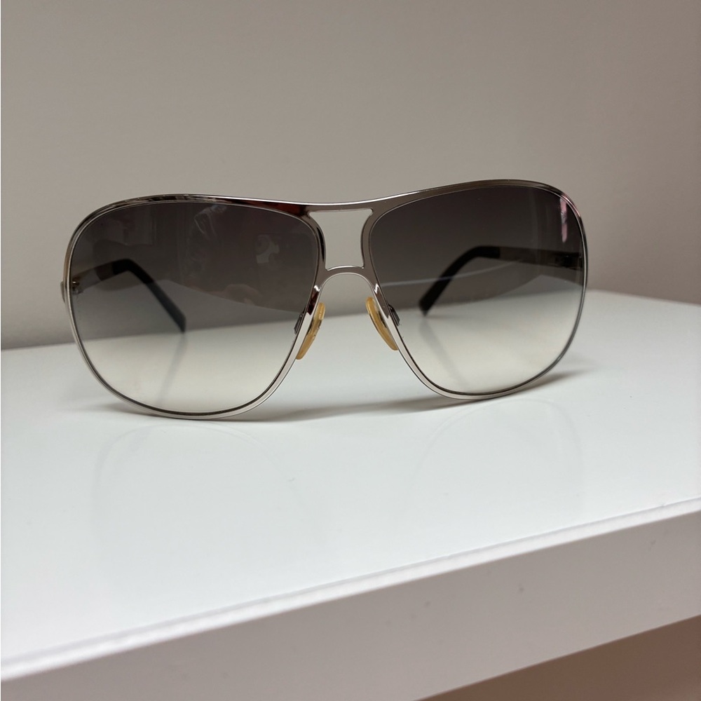 CHANEL Silver Gradient Aviator Sunglasses - Picture 4 of 9